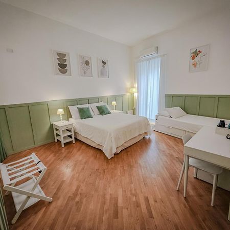 Sant'Eligio Apartments & Rooms Palermo Bagian luar foto