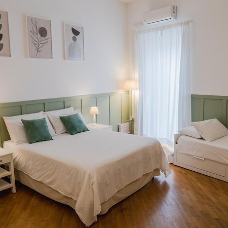Sant'Eligio Apartments & Rooms Palermo Bagian luar foto