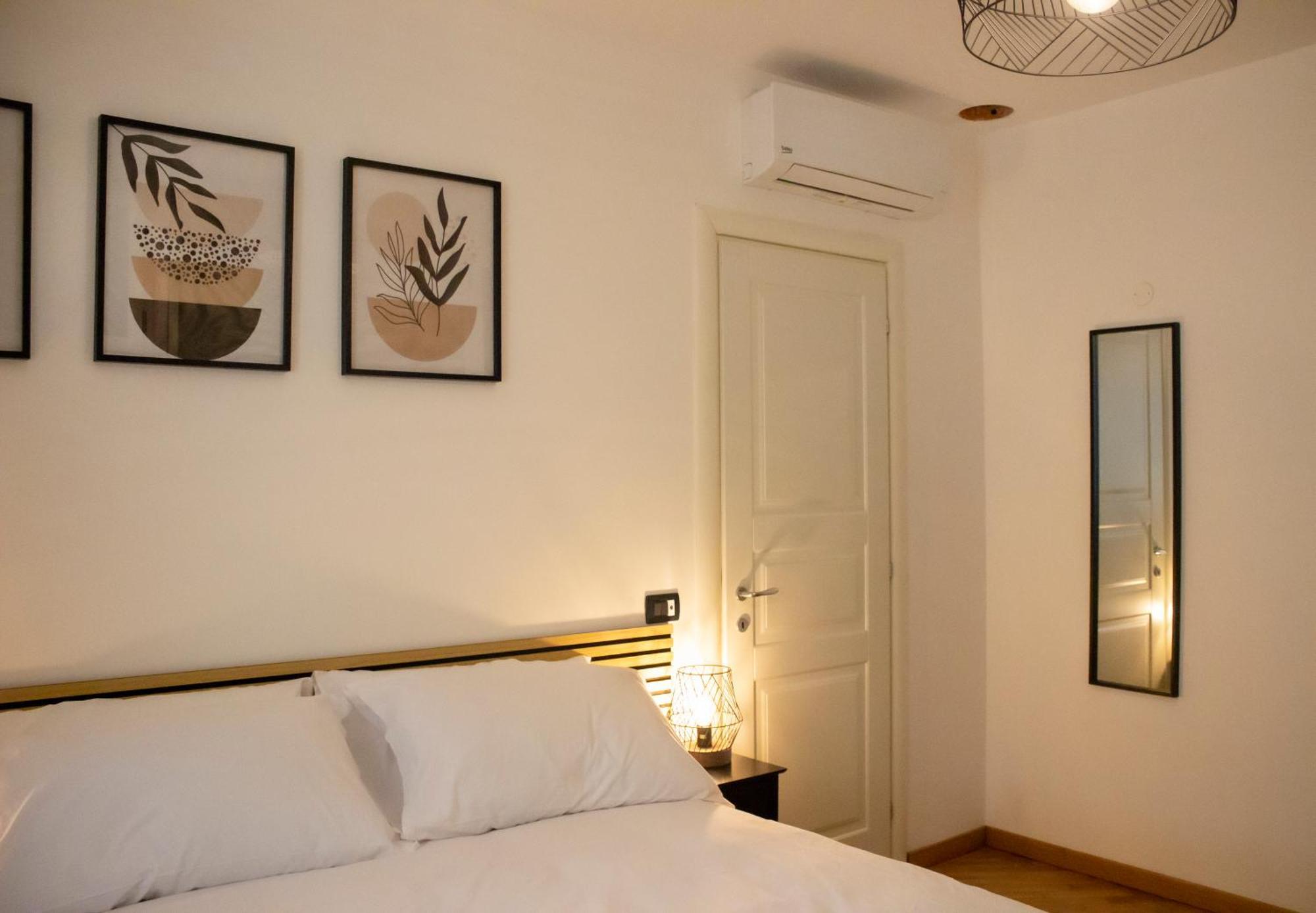 Sant'Eligio Apartments & Rooms Palermo Bagian luar foto