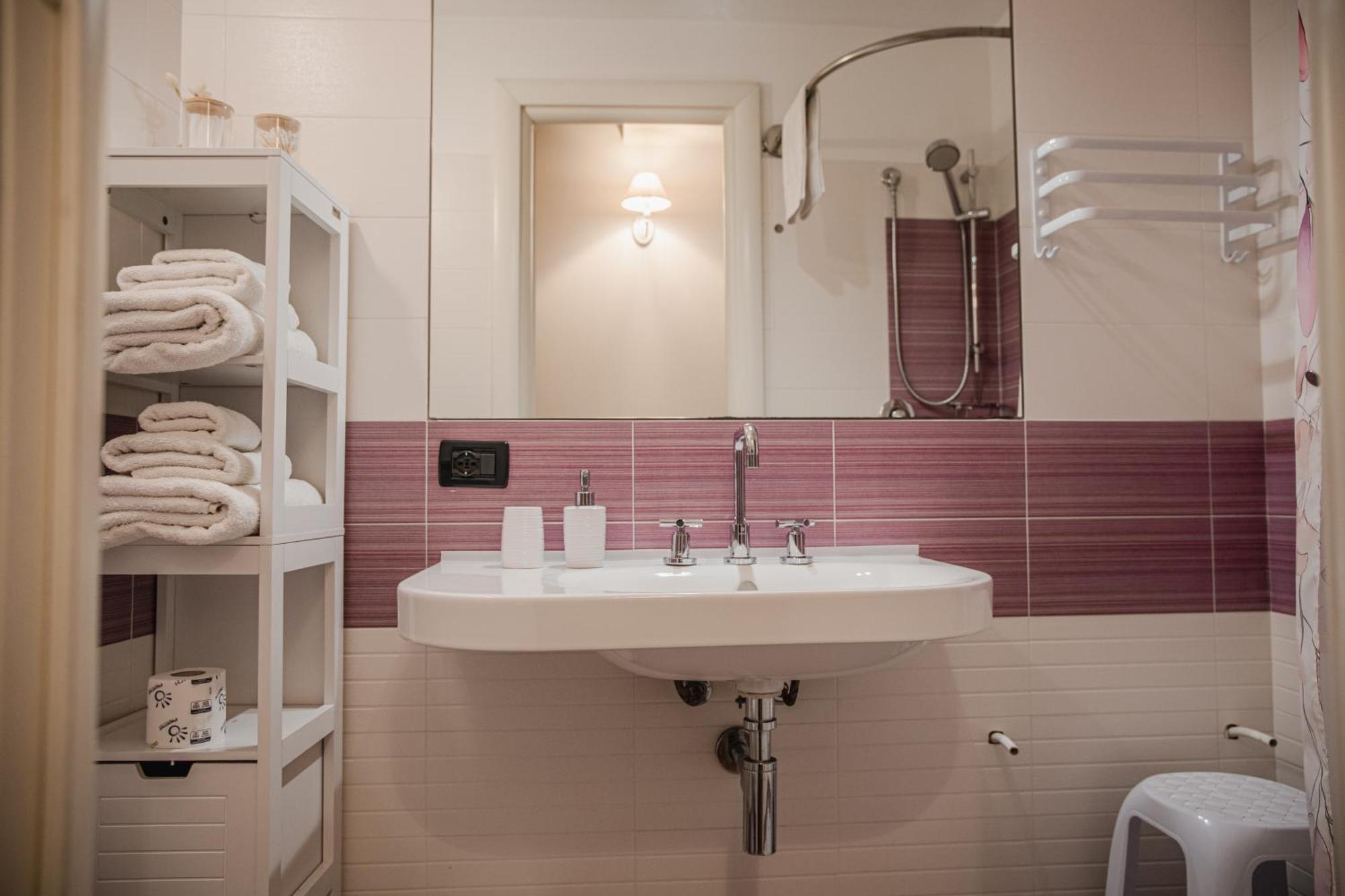 Sant'Eligio Apartments & Rooms Palermo Bagian luar foto