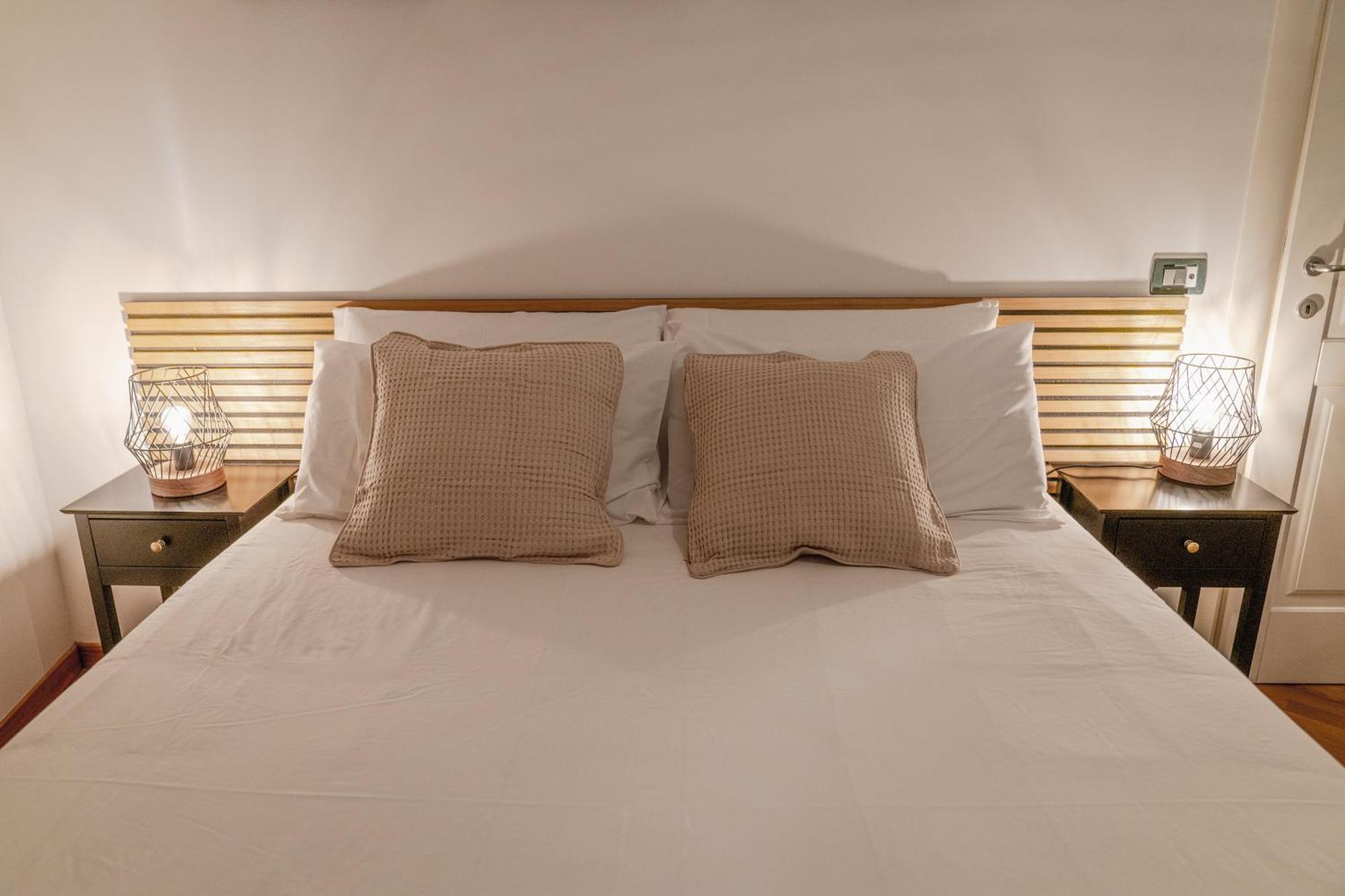 Sant'Eligio Apartments & Rooms Palermo Bagian luar foto