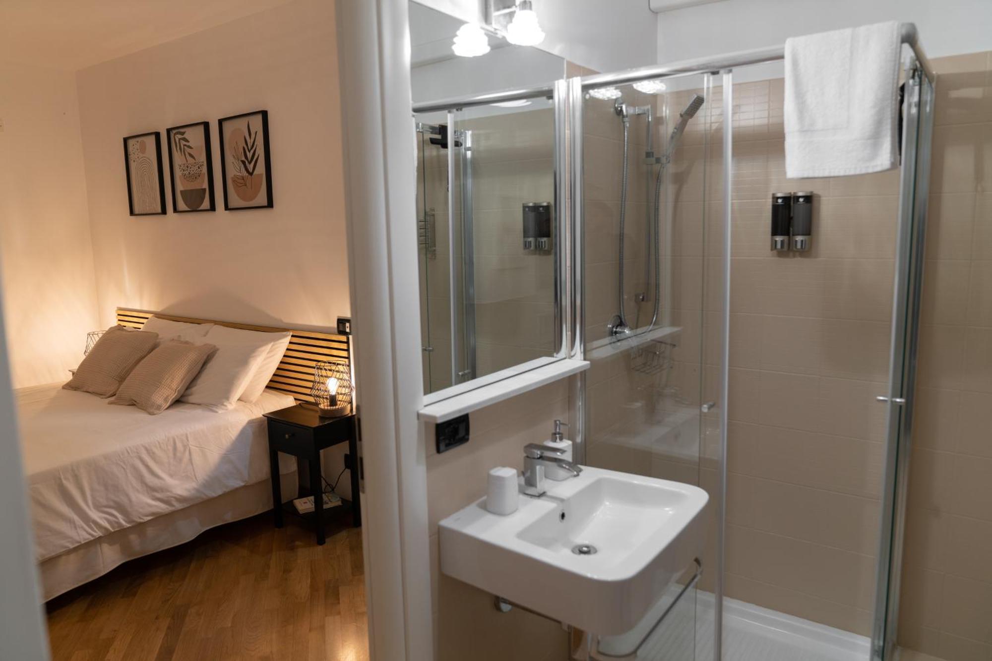Sant'Eligio Apartments & Rooms Palermo Bagian luar foto
